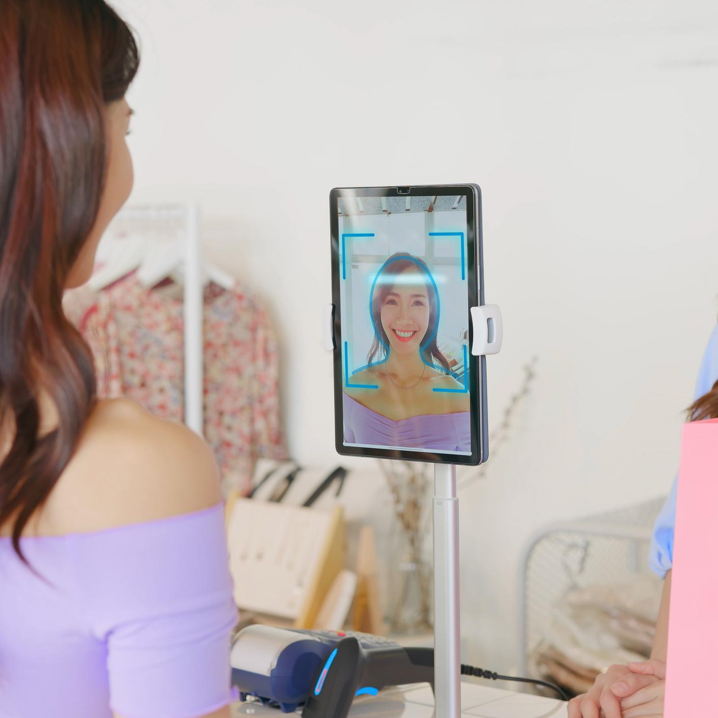 Facial recognition Tech