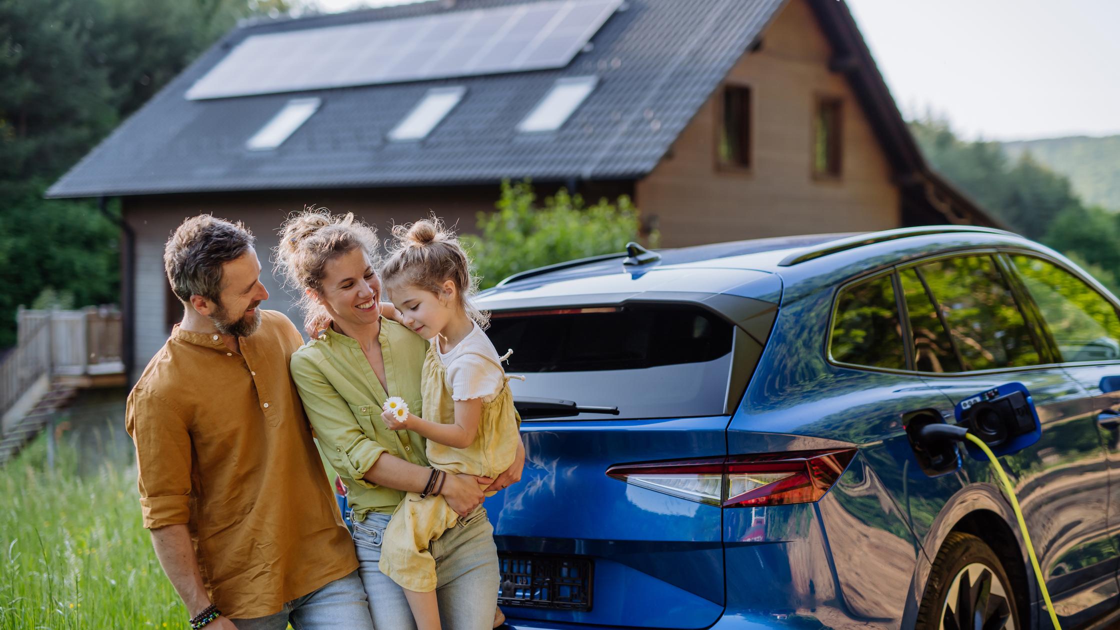 energy - family with little daughter